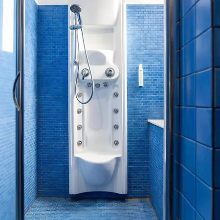 De Curtis Suites&rooms By Malia Guest house