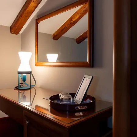 De Curtis Suites&rooms By Malia * Catania